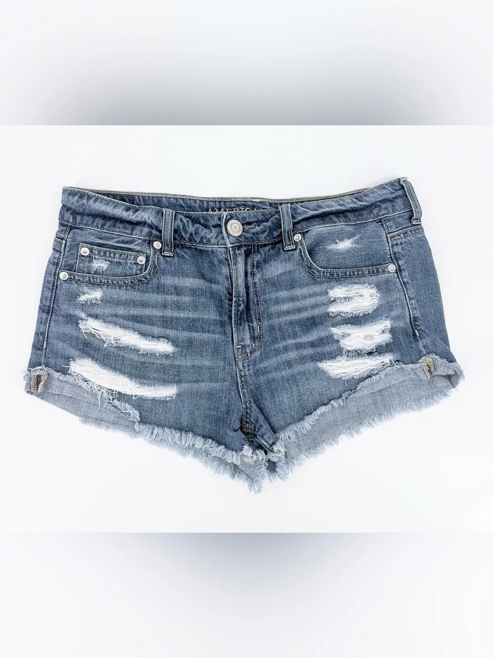 American Eagle Tomgirl Shorts Women’s Size 8 Distressed Denim Cutoff Frayed Hem
